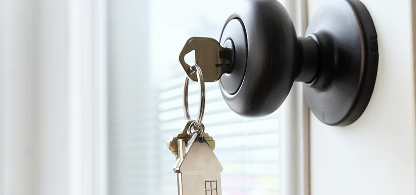 Bifold Door Knob Replacement in Oakdale, California