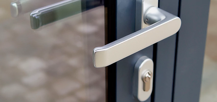 Broken Door Lock Cylinder Repair in Oakdale, California