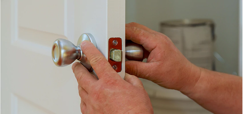 AAA Locksmiths For lock Replacement in Oakdale, California